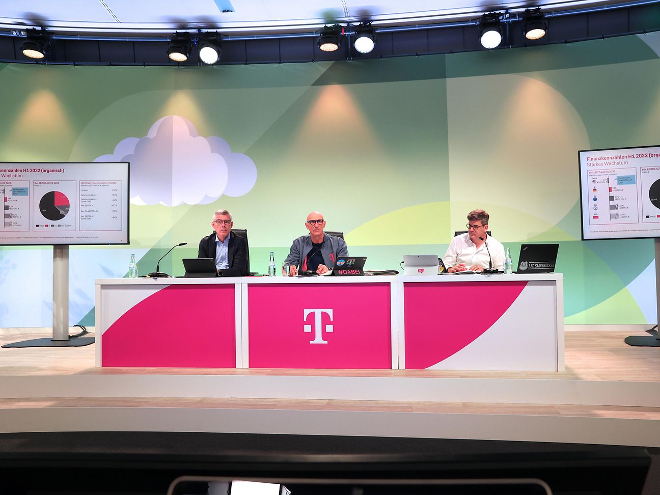 (from left) Christian P. Illek, Timotheus Höttges, Philipp Schindera.