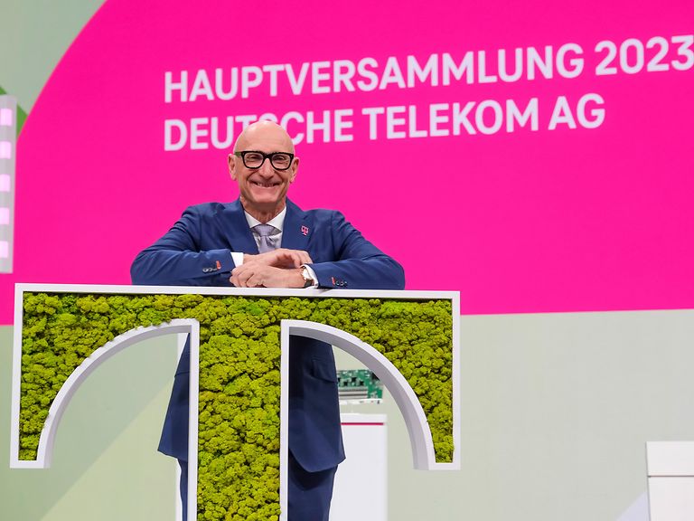 CEO Tim Höttges.