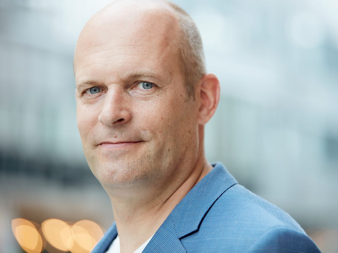Dr. Robert Hauber , CFO Telekom Deutschland GmbH