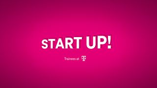 Magenta Banner mit dem Wörtern Start up! 