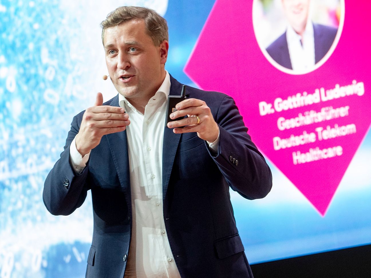 Gottfried Ludewig: “Human medicine powered by IT”