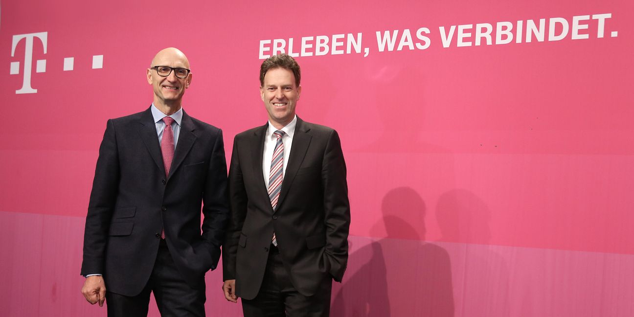 Geschäftsbericht 2015: Tim Höttges (l.) und Thomas Dannenfeldt