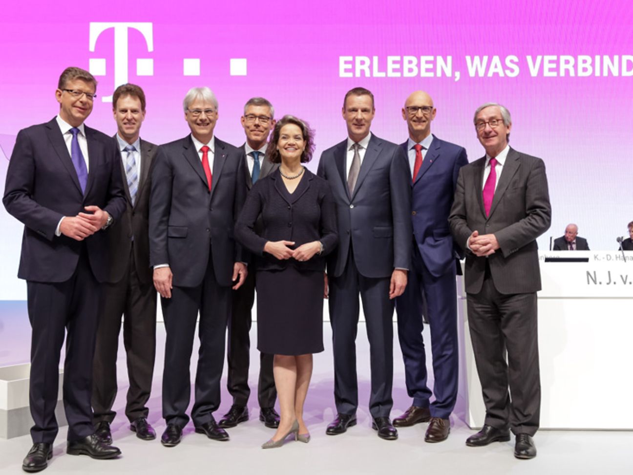 Shareholders' meeting 2015 - DT borad