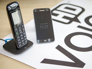 Schwarze Mobiltelefone