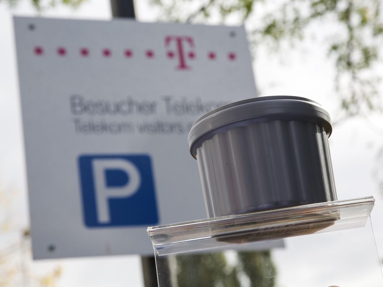 Erstes standardisiertes NB-IoT Smart Parking System in Bonn: Parkplatzsuche leicht gemacht