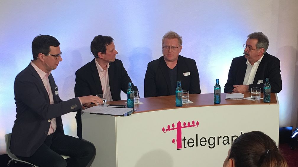 Podium with experts from tlounge "Generation digital"