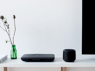 Smart Speaker im Wohnzimmer