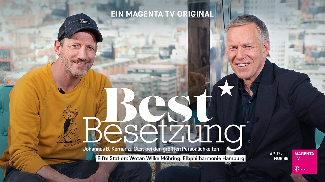 Wotan Wilke Möhring sintzt auf der Couch bei Johannes B. Kerners „Bestbesetzung