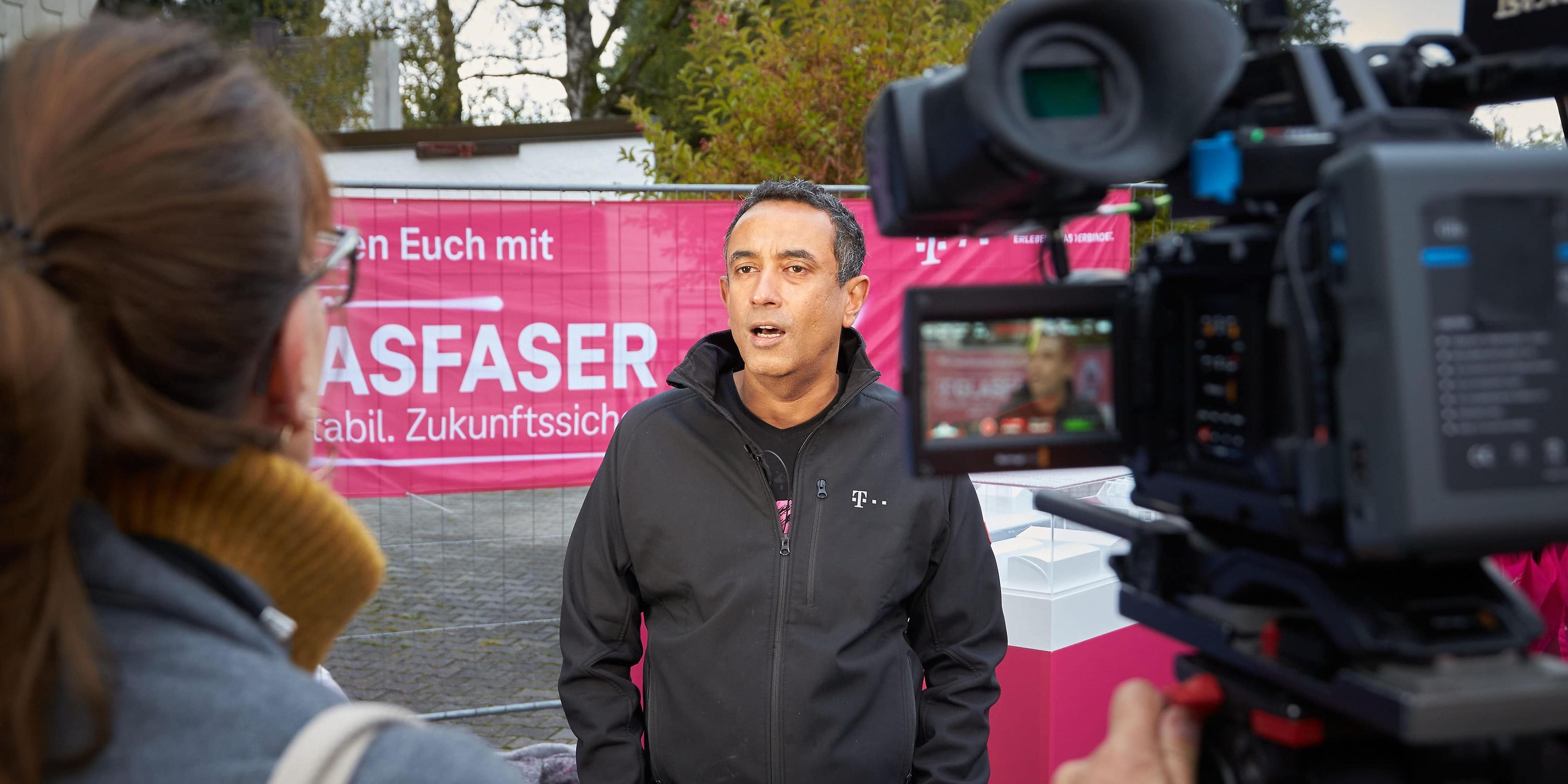 Telekom Startet Glasfaserausbau In München | Deutsche Telekom